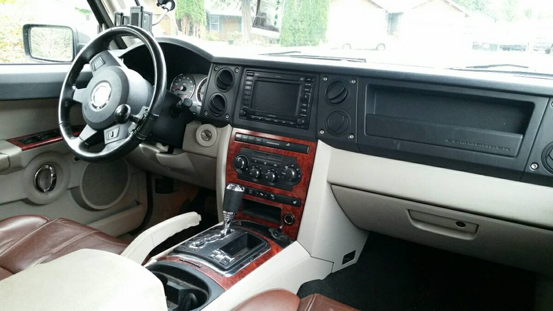 Illustration for article titled For $10,500, Could This 2006 Jeep Commander Limited Command Your Attention?